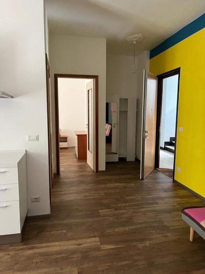 Appartamento Mela Ad Alba, Cuore Delle Langhe Exterior foto